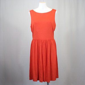 LOFT Women's triangle-cut-out-back Dress Size L